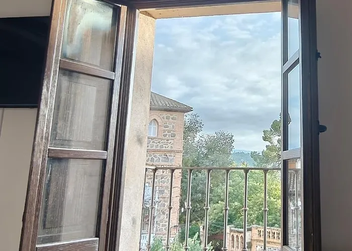 Casona Arquillo Del Judio *