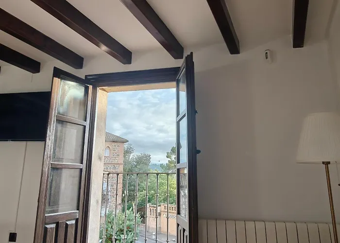 Casona Arquillo Del Judio