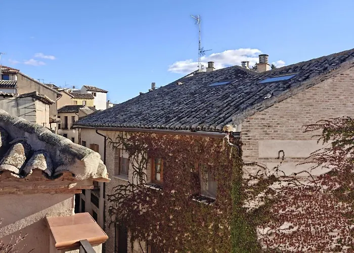 Casona Arquillo Del Judio *