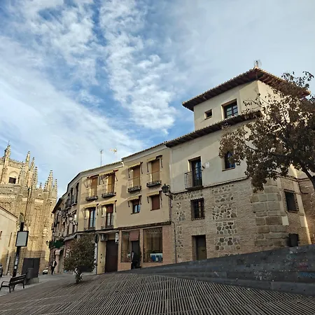 Casona Arquillo Del Judio *