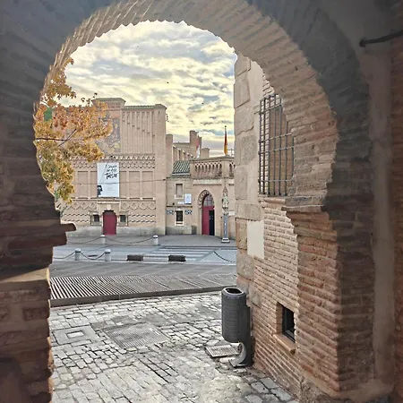 Casona Arquillo Del Judio *