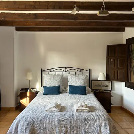 Casona Arquillo Del Judio