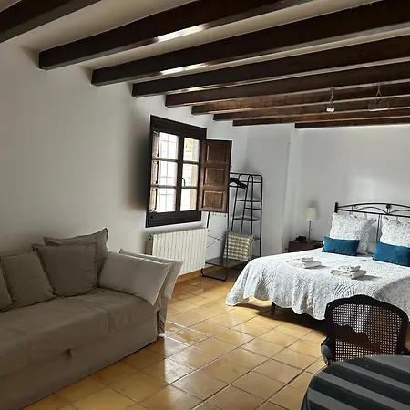 Casona Arquillo Del Judio *