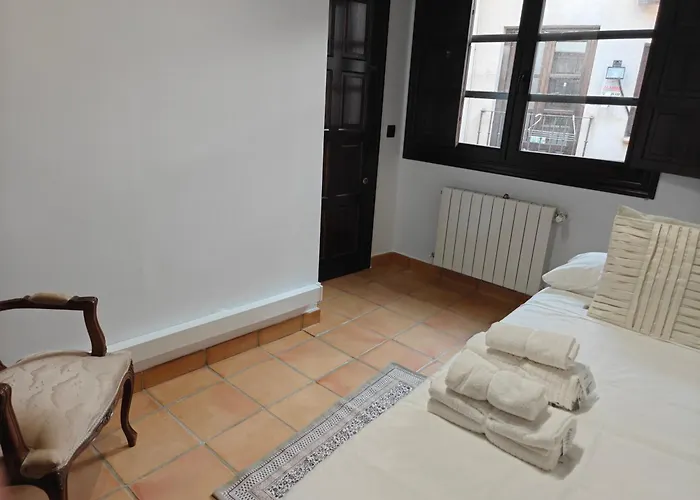 Casona Arquillo Del Judio