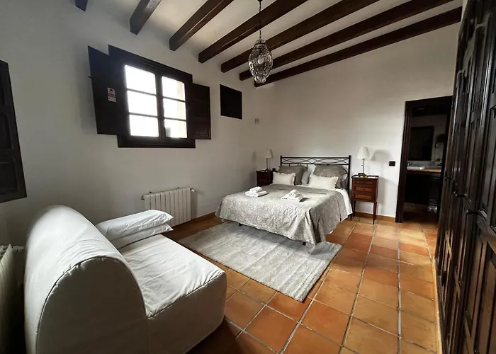 Casona Arquillo Del Judio *