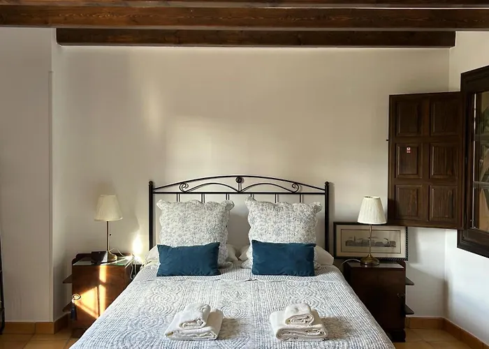 Casona Arquillo Del Judio