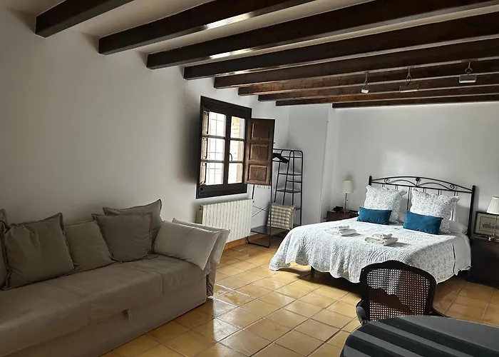 Casona Arquillo Del Judio *